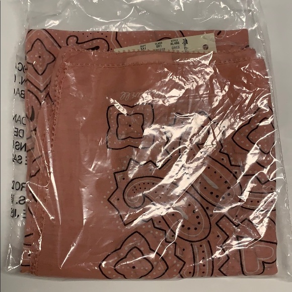 Madewell Edge-Detail Bandana - Picture 10 of 11